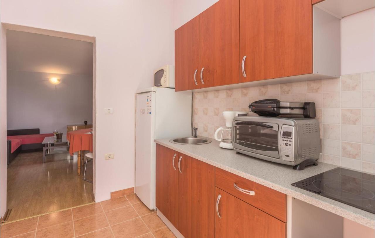 Nice Apartment In Kastel With Kitchen Екстер'єр фото