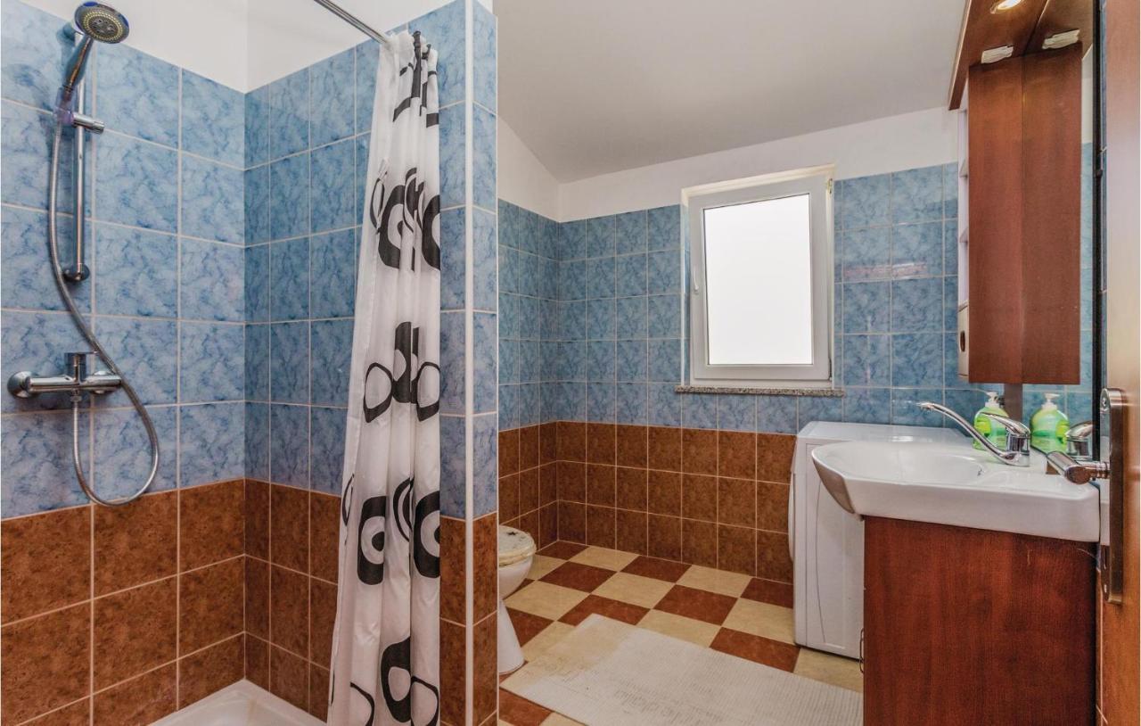 Nice Apartment In Kastel With Kitchen Екстер'єр фото