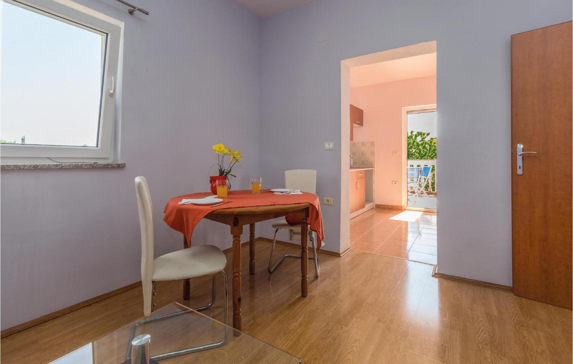 Nice Apartment In Kastel With Kitchen Екстер'єр фото